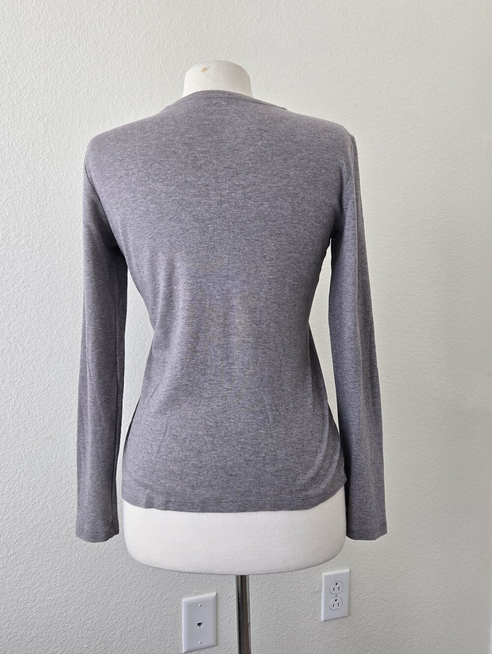 Banana Republic Womens Long Sleeve T-Shirt Size Medium Pima Cotton Crew Neck - Picture 5 of 14